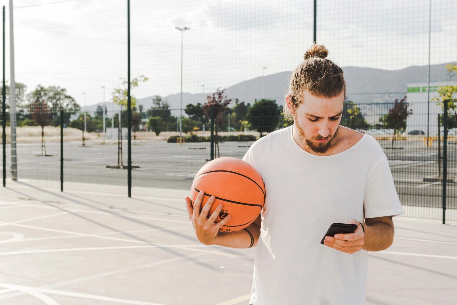 NBA basketbol bahis oranları ve toplam üst alt seçenekleri